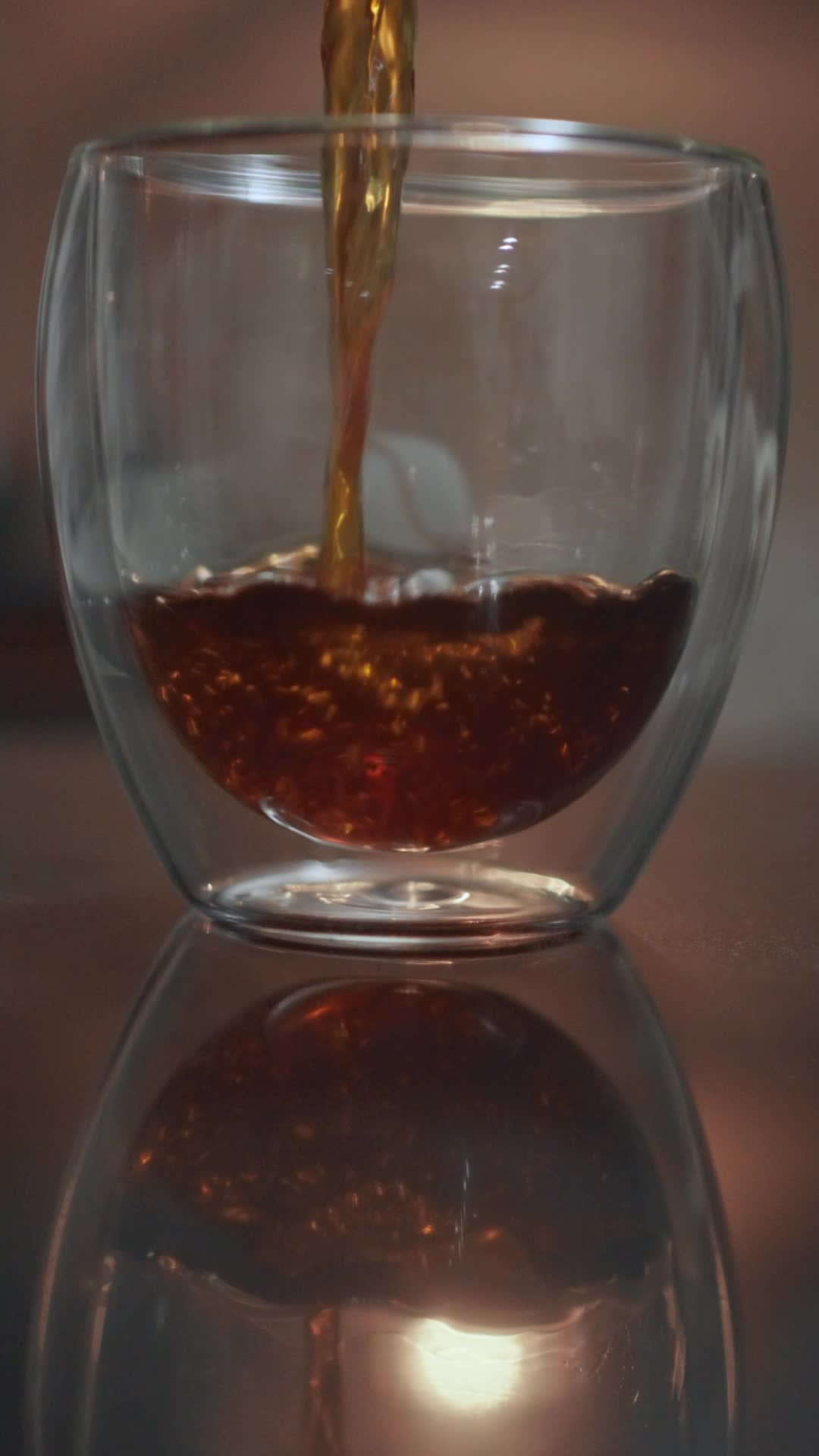 Café jiji, fotograma 1