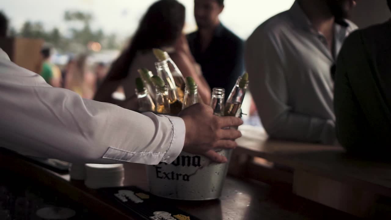 Corona, fotograma 2