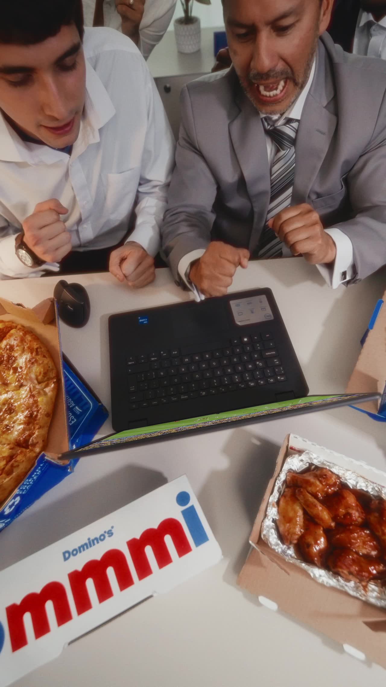 Domino's, fotograma 3