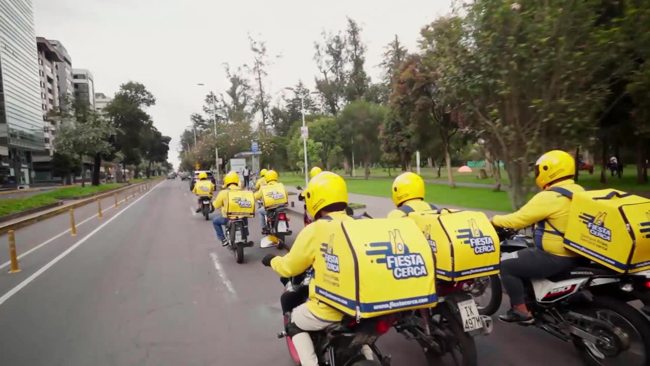 Fiesta Cerca, fotograma 1